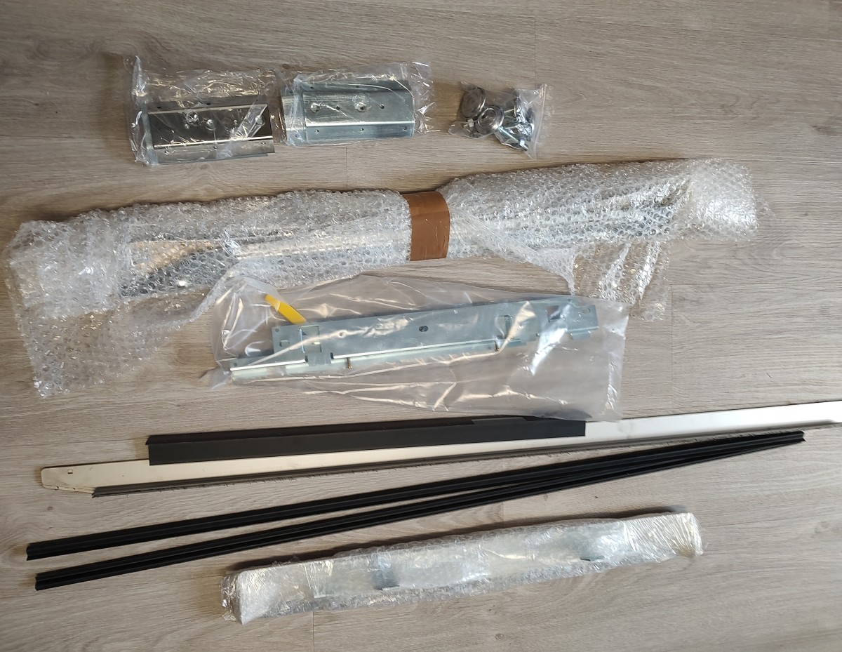Siderails, Siderail Trim, Backtrim, Lockbar, Lockbar Receiver, Flipperbeine Superset chrome