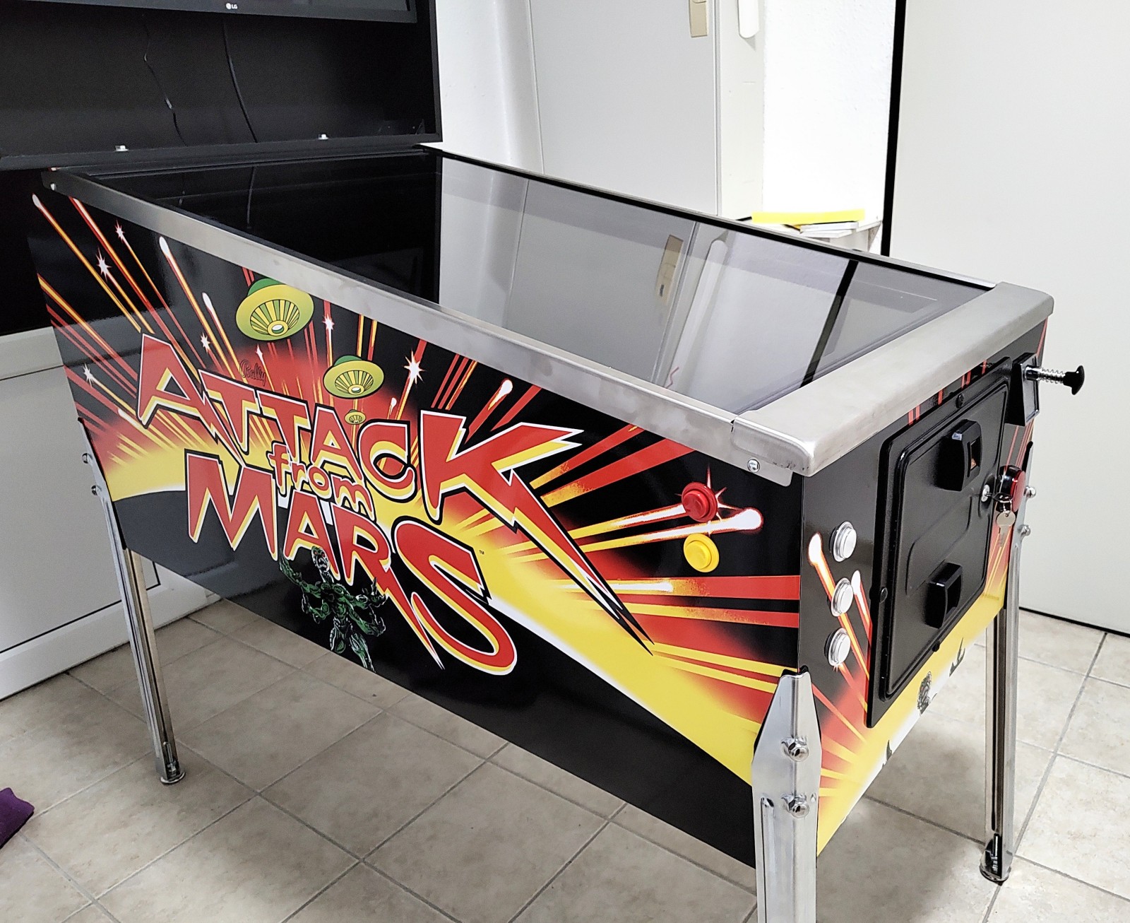 Vpin Ansicht Decals auf Cabinet Seite Vpin Ansicht Decals auf Cabinet Seite