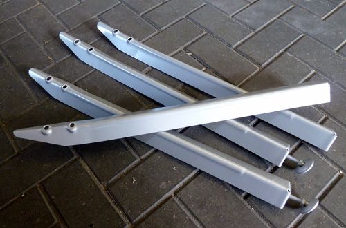 Die gesandstrahlten und lackierten Flipperbeine Die gesandstrahlten und lackierten Flipperbeine